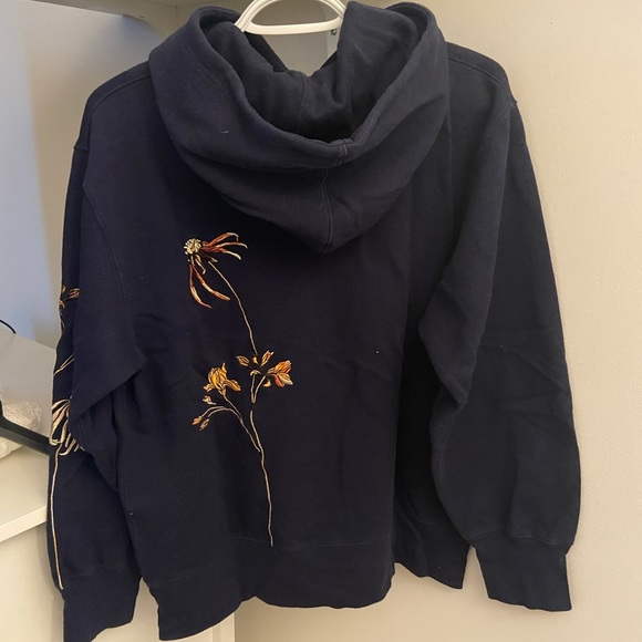 Aritzia Little Moon embroidery hoodie - Picture 3 of 8